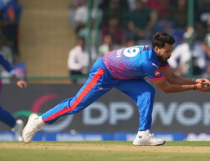 'The kala in his hand': How Mukesh Kumar became Delhi Capitals' go-to bowler