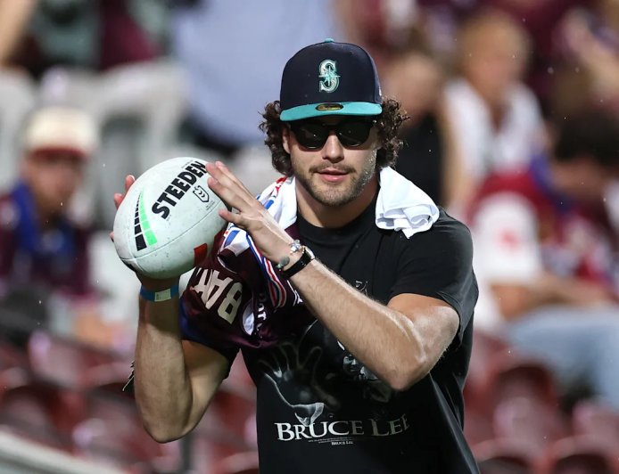 Pre-Snap Reads 4/6: A.J. Barner on the verge of stardom