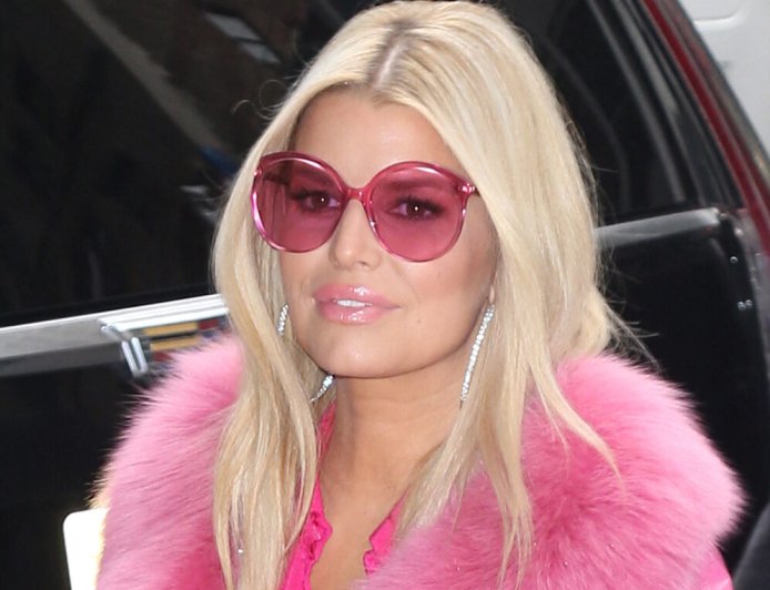 Jessica Simpson’s Airplane Run-In With Her Ex Riddled With Avoidance