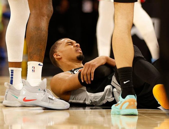 Victor Wembanyama's MVP candidacy at risk after another injury right before playoffs