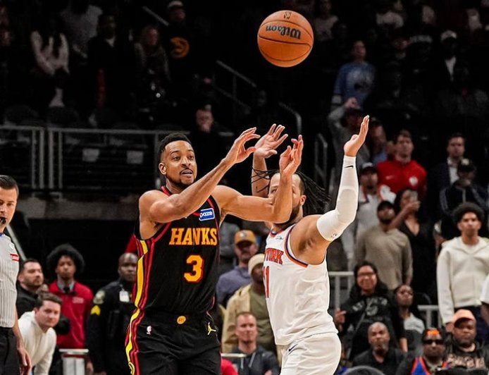 Hawks' last-second heave is too late as Knicks hang on for win