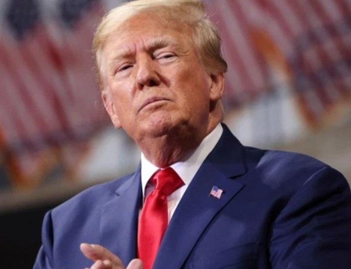 特朗普明言要抢伊朗石油，又称炸弹才能送“自由”