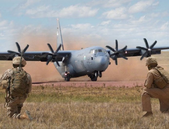 空降伊朗修简易机场 美军提交夺取伊朗浓缩铀方案