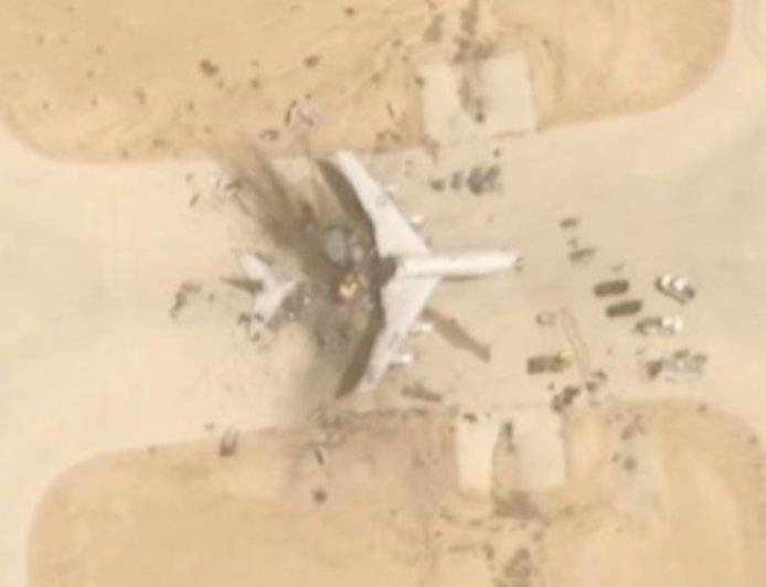 美媒公布最新卫星图：E-3预警机在沙特基地被摧毁