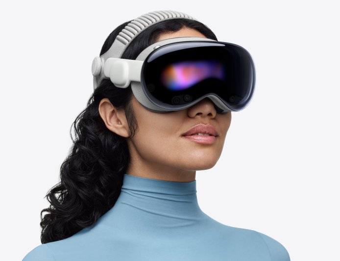 前苹果员工揭秘 Vision Pro 首发“惨败”内幕：培训严苛但执行脱节，直指库克时期零售体系变化