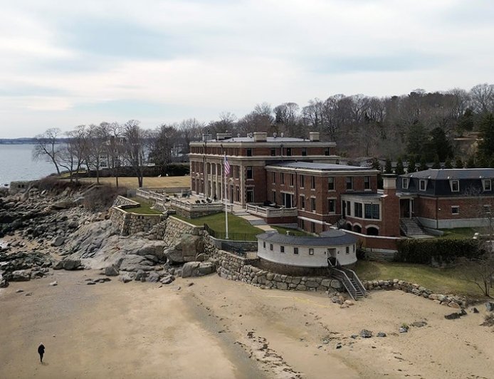 Suspect arrested after housekeeper tied up, attacked in Massachusetts mansion heist