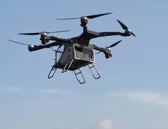 全球首台陆空两栖分体式飞行汽车空降消博会：续航 20 公里、5 分钟自主装卸