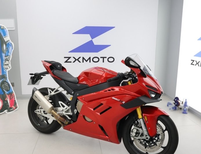 张雪机车LOGO陷抄袭争议，设计公司回应：欢迎司法维权