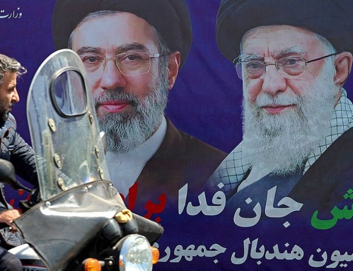 Iran could use detained Americans as ‘sweetener’ in nuclear talks, ex-hostage envoy warns