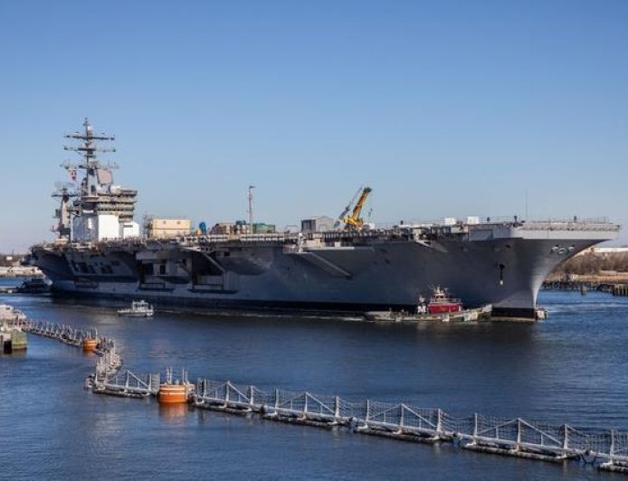 又是自己人点的？美国艾森豪威尔号航母还没出船厂就起火