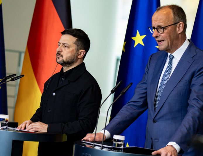 德乌确认战略伙伴关系 承诺推动欧盟900亿贷款