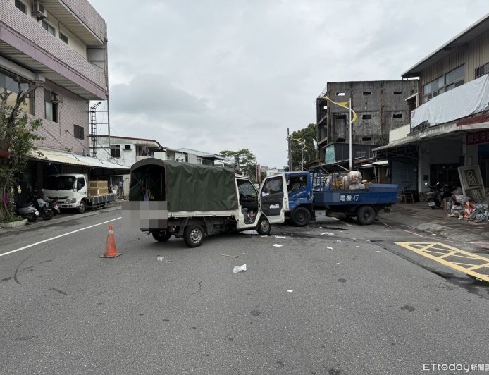 花蓮「小貨車對撞」釀2傷！打滑橫卡路中　駕駛雙腿卡住骨折送醫