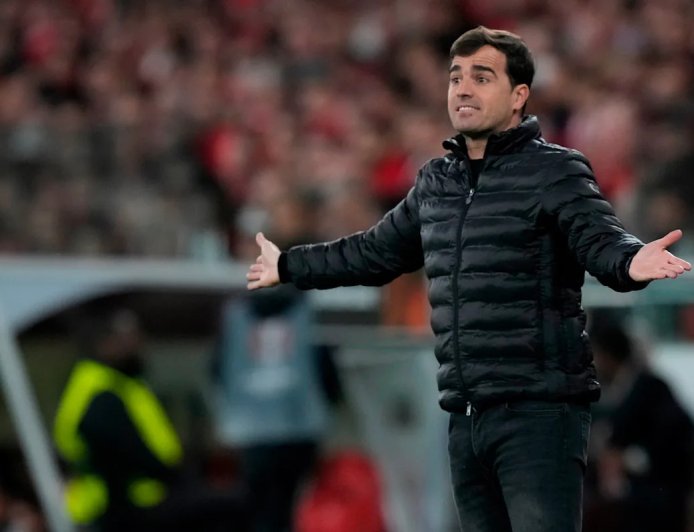 Toulouse coach Carles Martínez Novell to leave French club after 3 seasons in charge