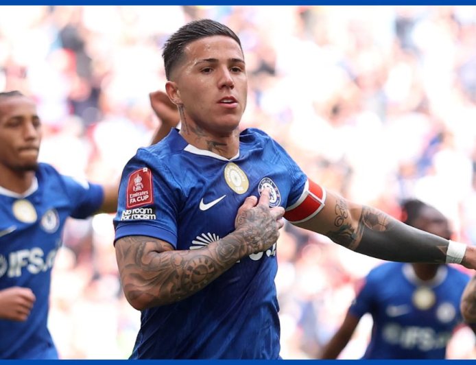 “Something we didn’t see” – Mikel explains change he’s noticed in Fernandez after Rosenior sacking