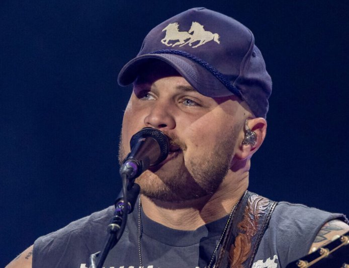 Zach Bryan Calls Fan ‘Karen’ After Refund Demand