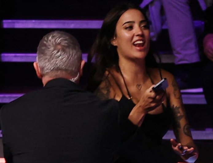 OnlyFans model interrupts play at World Snooker Championship in Britain