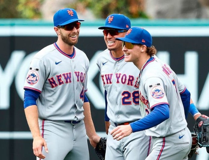 Mets' Carson Benge lays out for incredible catch vs Angels
