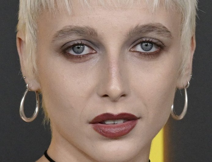 Emma Chamberlain ‘Ate It Up’ At 2026 Met Gala: ‘Understood The Assignment’