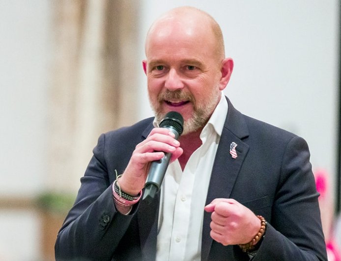 LIZ PEEK: Steve Hilton could pull off a California stunner if voters take the leap