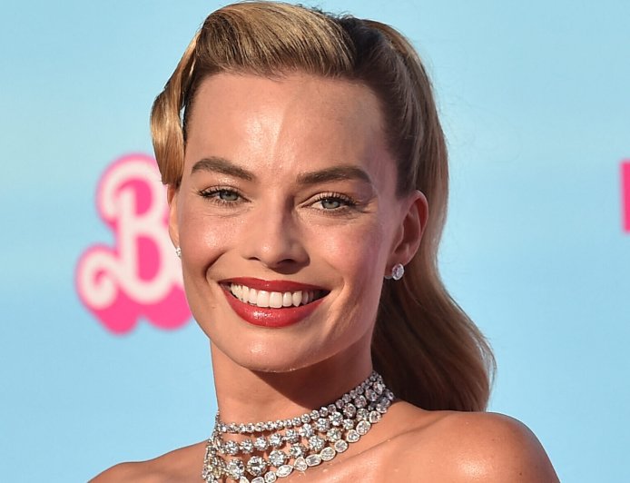 Why Margot Robbie Grew ‘Extremely Hairy’ Armpits For A ‘Wuthering Heights’ Scene That Was Cut