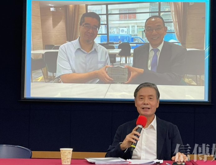 金馬鬥蕭王》蕭旭岑手捧鉅額現金照曝光！　金溥聰「哽咽」：他們說要把馬英九趕回家