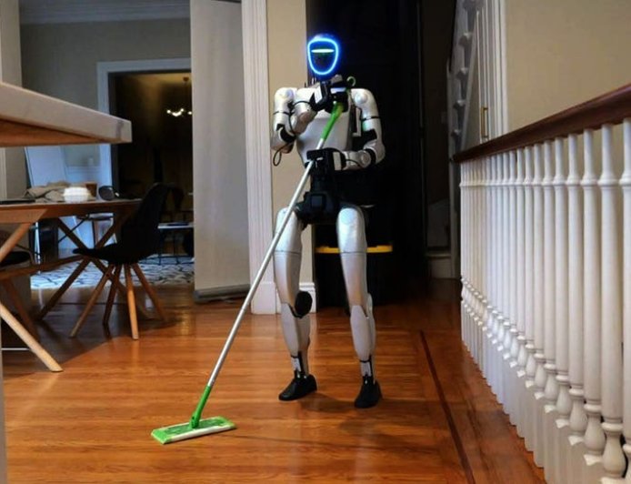 Humanoid robot cleans first US apartment