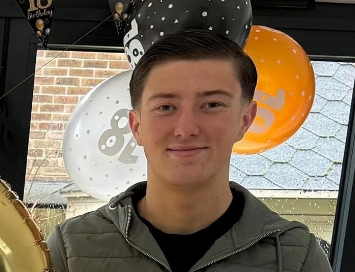 English cops cuffed teen stabbing victim after attacker claimed racial assault