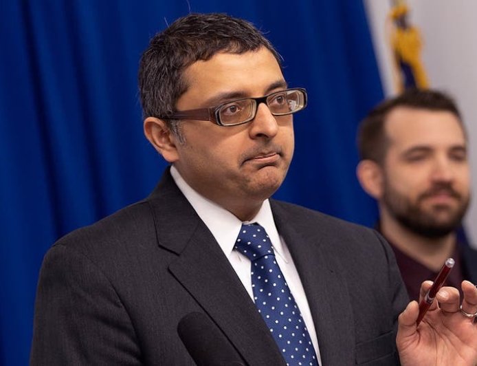 Maine contender to replace Platner grilled on response to public health crisis, Dem senator opposing his run