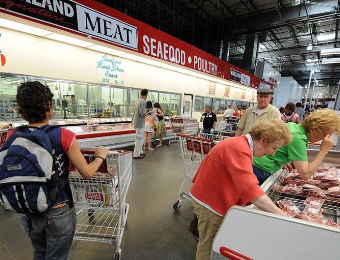 Wealthy Americans choose one grocery store chain over rivals, survey finds