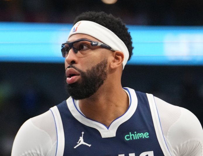 Report: Wizards, Anthony Davis to wait until season begins to discuss extension