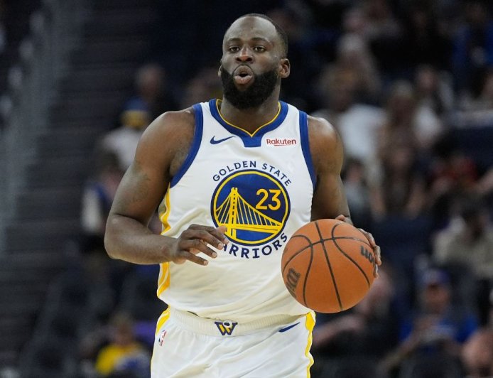 AP source: Draymond Green agrees to one-year, $27.7M contract with Warriors