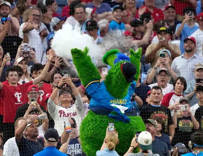 Phillie Phanatic celebrates 76ers signing LeBron James with chalk toss